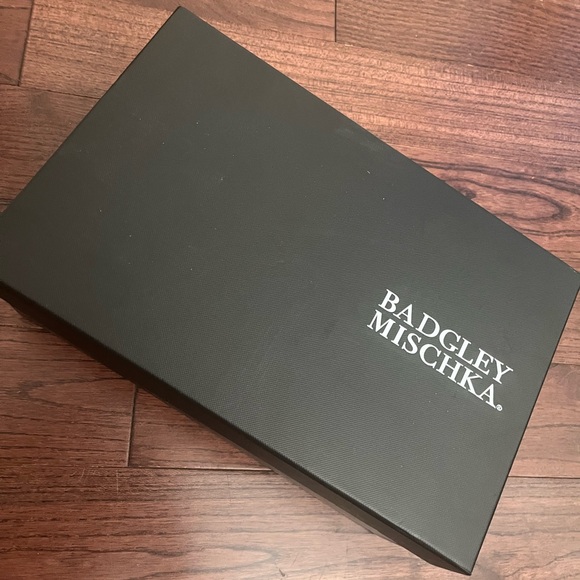 Badgley Mischka Telissa Kitten Heel - Picture 6 of 9